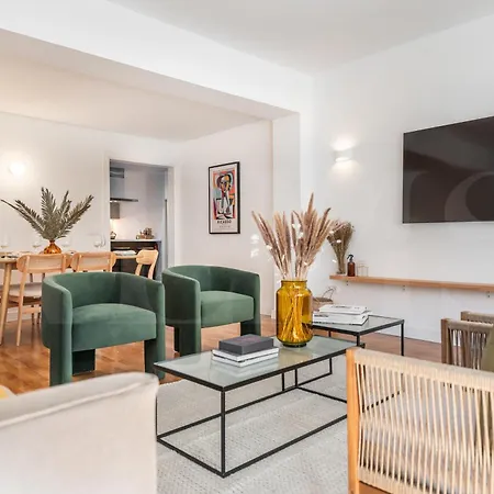 Exquisite And Charming Experience In Soho By Rems Málaga