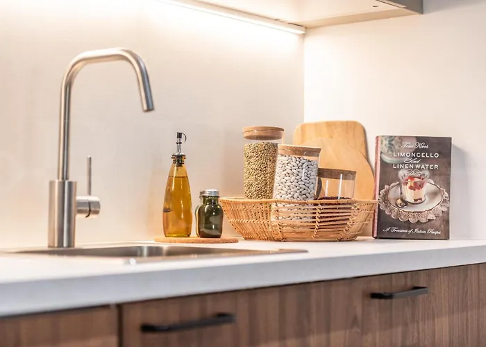 Exquisite And Charming Experience In Soho By Rems
