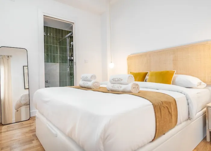 Exquisite And Charming Experience In Soho By Rems