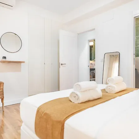 Exquisite And Charming Experience In Soho By Rems Apartment